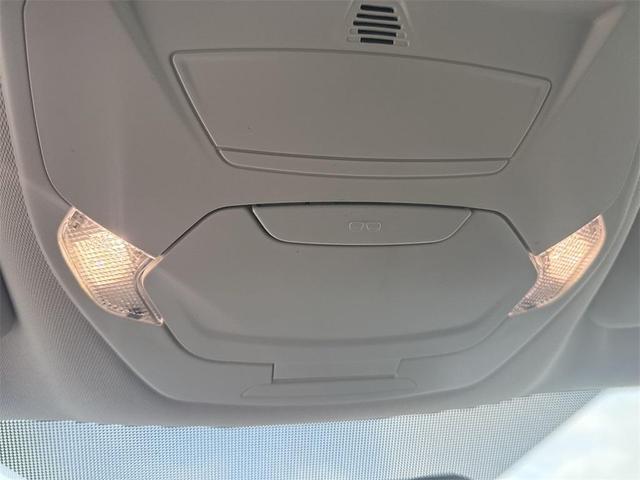 Photo of 2018 Shadow Black Ford Escape
