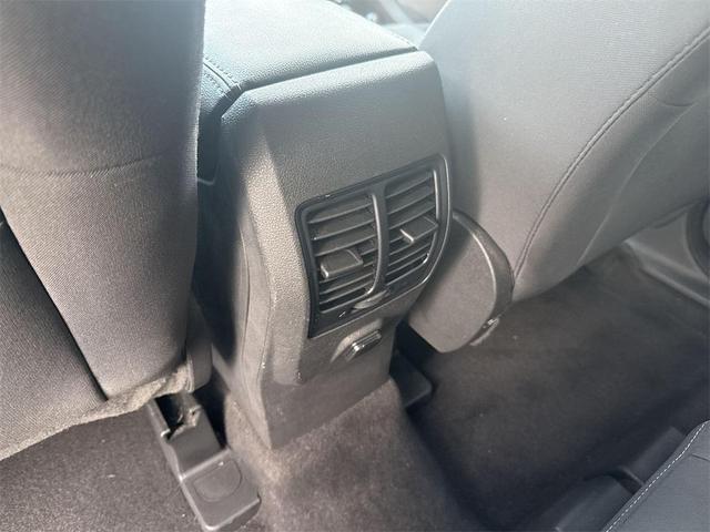 Photo of 2018 Shadow Black Ford Escape