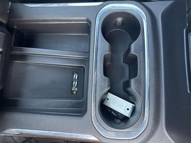 Photo of 2020 Iridescent Pearl Tricoat Chevrolet Silverado 1500