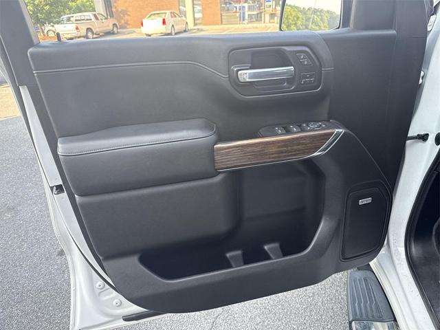 Photo of 2020 Iridescent Pearl Tricoat Chevrolet Silverado 1500