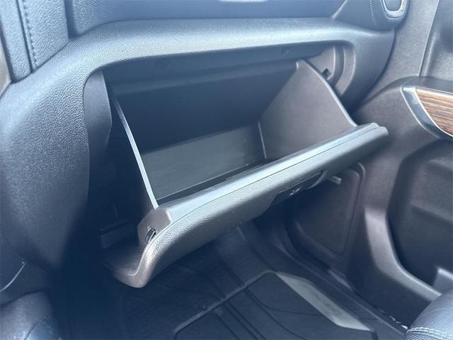 Photo of 2020 Iridescent Pearl Tricoat Chevrolet Silverado 1500