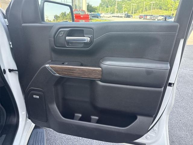 Photo of 2020 Iridescent Pearl Tricoat Chevrolet Silverado 1500