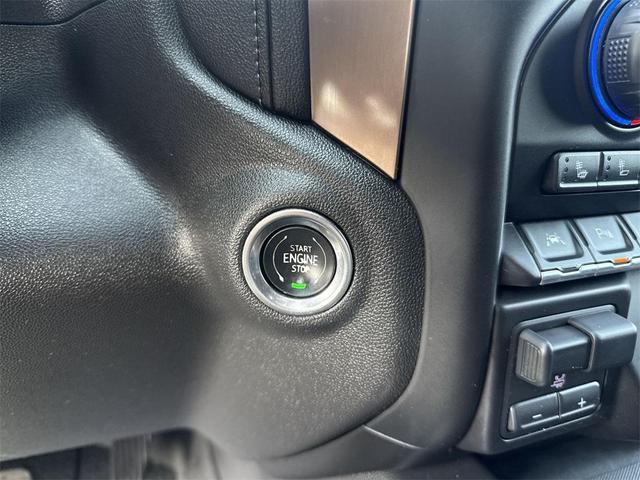 Photo of 2020 Iridescent Pearl Tricoat Chevrolet Silverado 1500