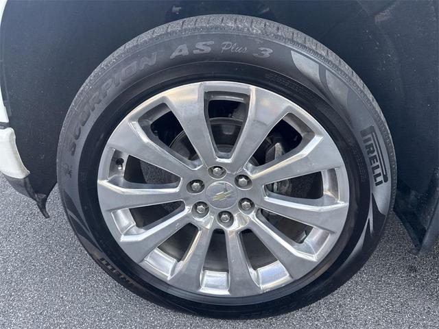 Photo of 2020 Iridescent Pearl Tricoat Chevrolet Silverado 1500