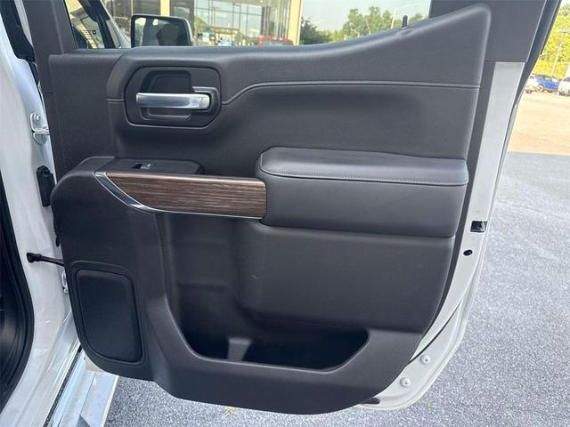 Photo of 2020 Iridescent Pearl Tricoat Chevrolet Silverado 1500