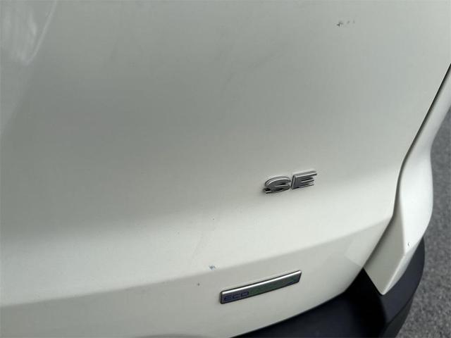 Photo of 2020 Diamond White Ford EcoSport