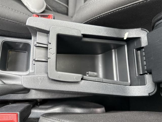 Photo of 2020 Diamond White Ford EcoSport