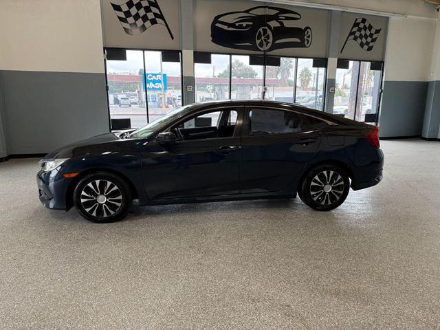 Photo of 2017 Blue Honda Civic
