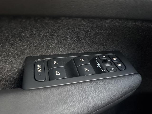 Photo of 2025 Sage Green Metallic Volvo XC40