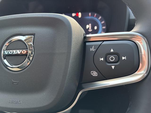 Photo of 2025 Sage Green Metallic Volvo XC40