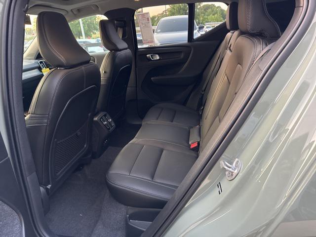Photo of 2025 Sage Green Metallic Volvo XC40