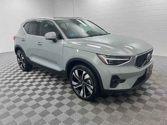 2025 Volvo XC40