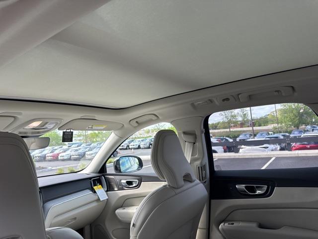 Photo of 2025 Gray Volvo XC60 Plug-In Hybrid