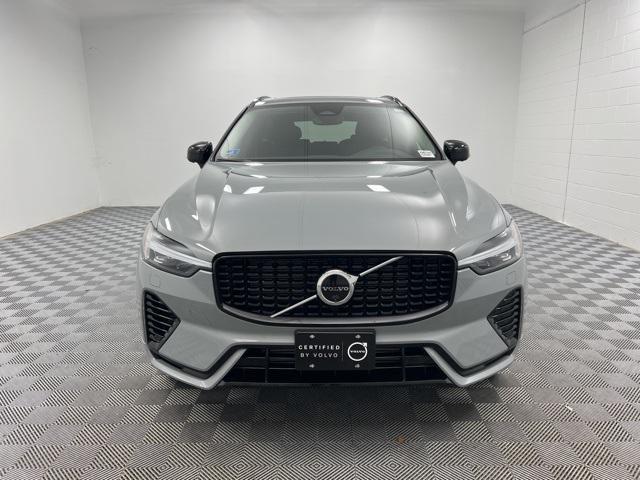 Photo of 2025 Gray Volvo XC60 Plug-In Hybrid