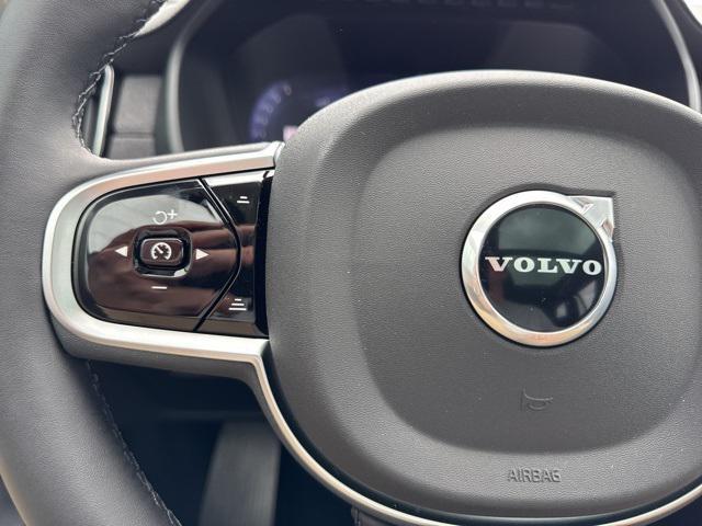 Photo of 2026 Onyx Black Metallic Volvo XC90