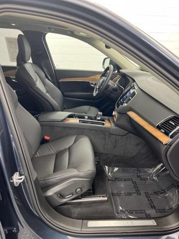 Photo of 2025 Denim Blue Metallic Volvo XC90