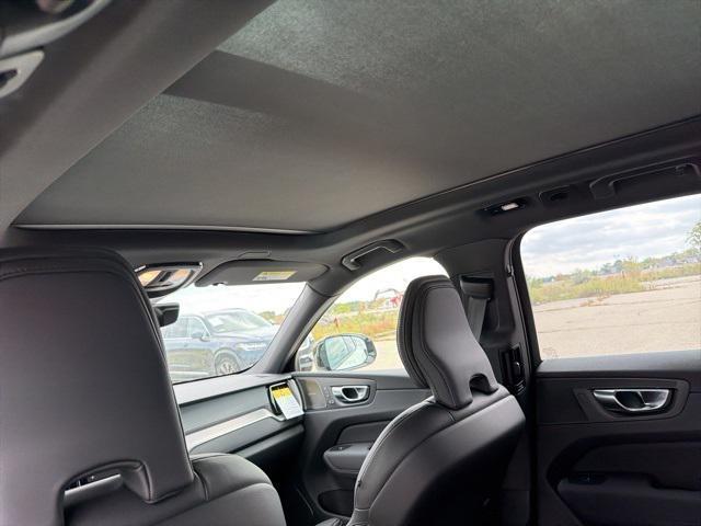 Photo of 2026 Crystal White Metallic Volvo XC60
