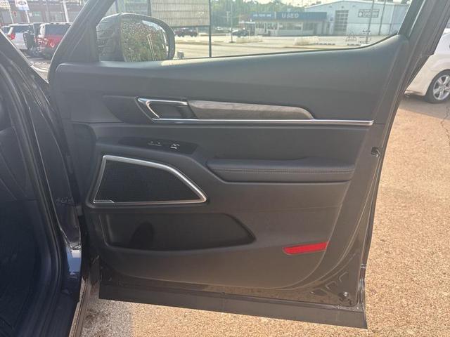 Photo of 2025 Panthera Metal Kia Telluride