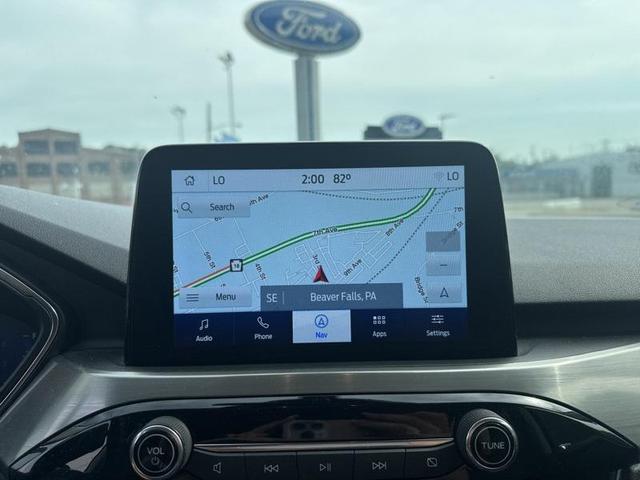 Photo of 2022 Agate Black Metallic Ford Escape