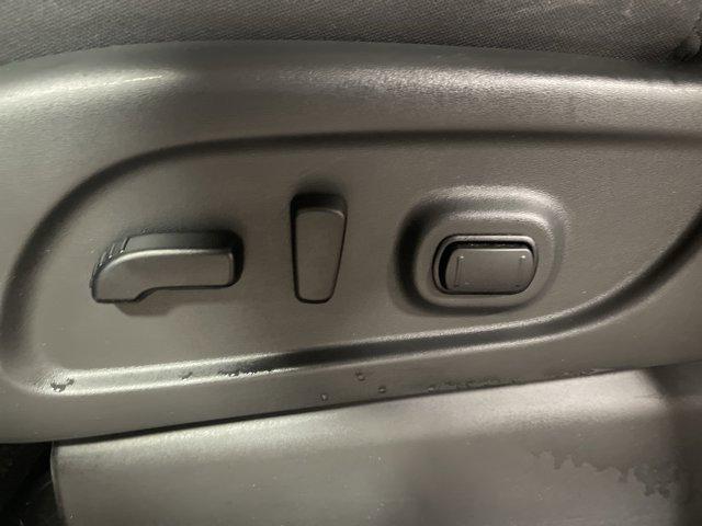 Photo of 2024 Super Black Nissan Titan