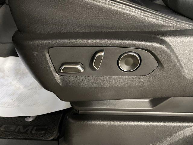 Photo of 2023 Onyx Black GMC Yukon XL
