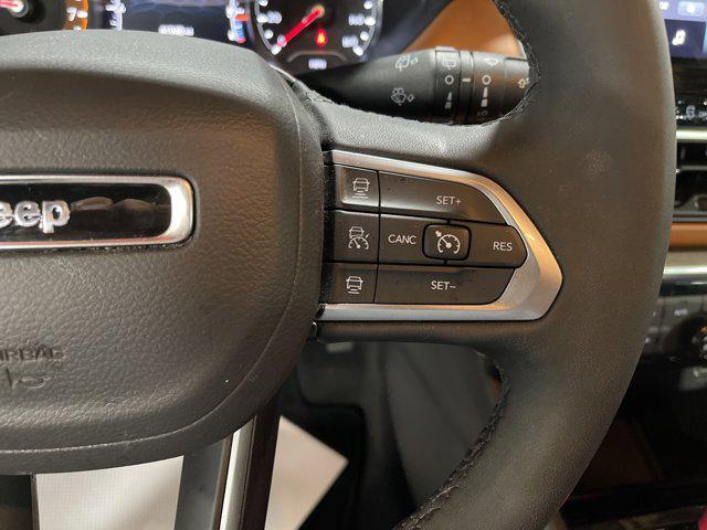 Photo of 2024 Bright White Clearcoat Jeep Compass