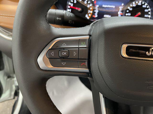 Photo of 2024 Bright White Clearcoat Jeep Compass