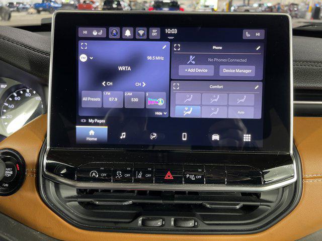 Photo of 2024 Bright White Clearcoat Jeep Compass
