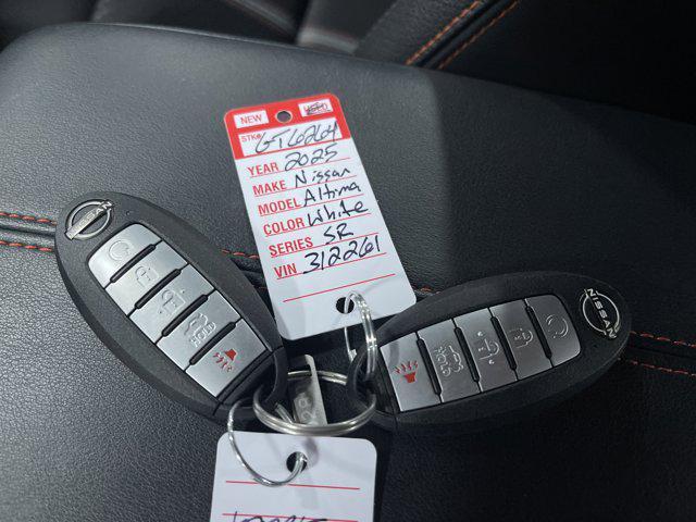 Photo of 2025 Pearl White Tricoat Nissan Altima