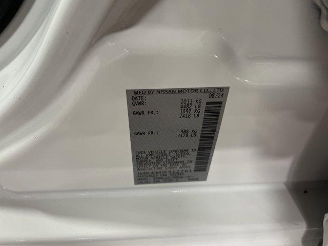 Photo of 2025 Pearl White Tricoat Nissan Altima