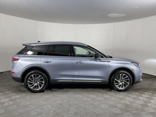 Photo of 2022 Ocean Drive Blue Metallic Tinted Clearciat Lincoln Corsair