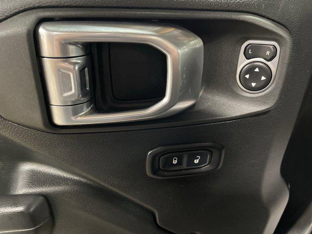 Photo of 2021 Black Clearcoat Jeep Wrangler Unlimited