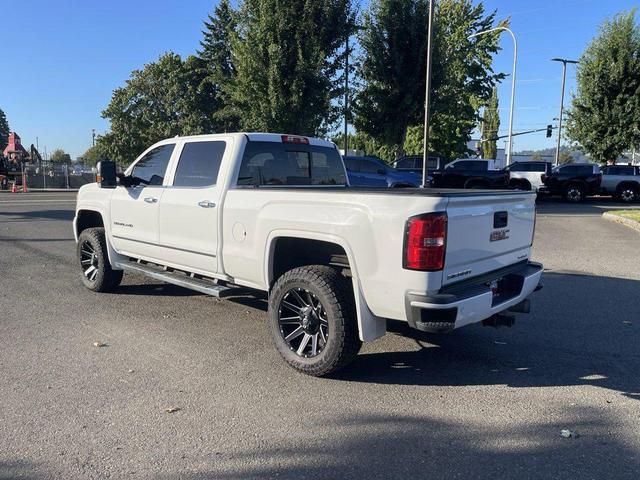 Photo of 2017 White GMC Sierra 2500