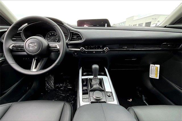 Photo of 2025 White Mazda CX-30