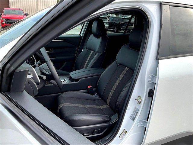 Photo of 2025 Wind Chill Pearl Mazda CX-50 Hybrid