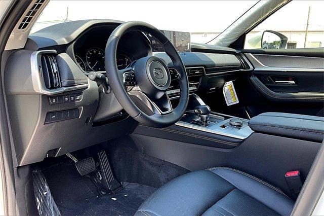 Photo of 2025 White Mazda CX-90
