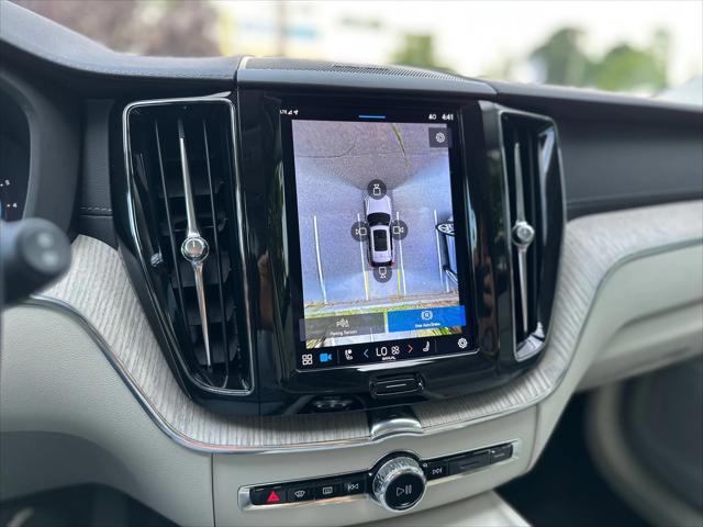 Photo of 2022 Denim Blue Volvo XC60