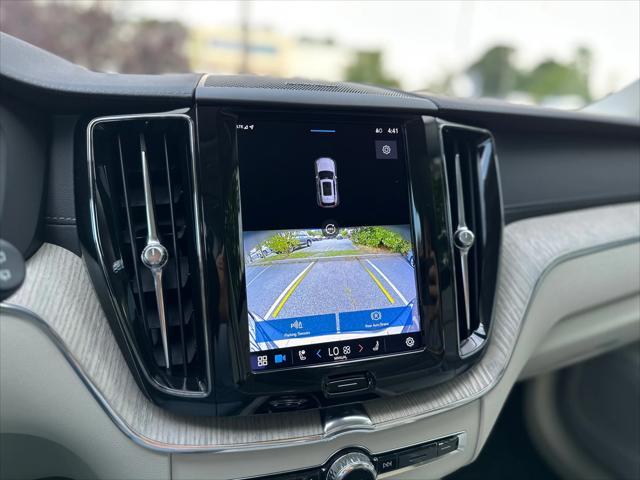 Photo of 2022 Denim Blue Volvo XC60