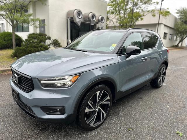 2022 Volvo XC40