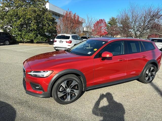 2021 Volvo V60 Cross Country