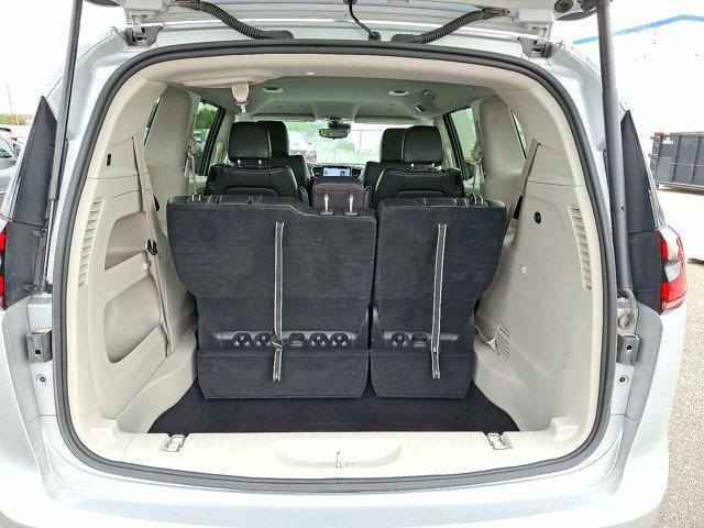 Photo of 2024 Silver Mist Clearcoat Chrysler Pacifica