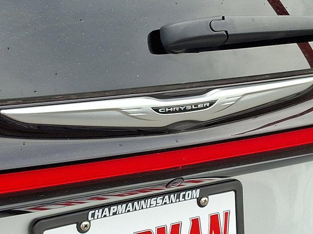 Photo of 2024 Silver Mist Clearcoat Chrysler Pacifica