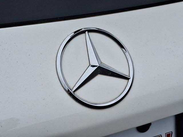 Photo of 2022 White Mercedes-Benz GLC 300