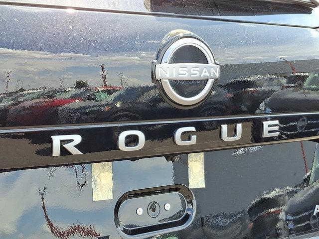 Photo of 2025 Black Nissan Rogue