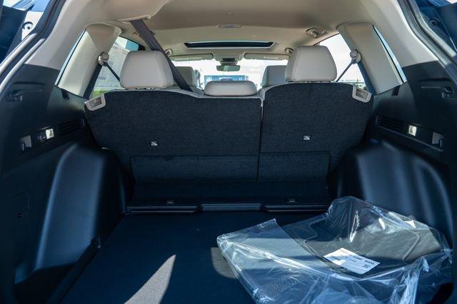 Photo of 2026 Crystal Black Pearl Honda CR-V
