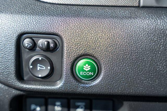 Photo of 2025 Platinum White Pearl Honda Ridgeline