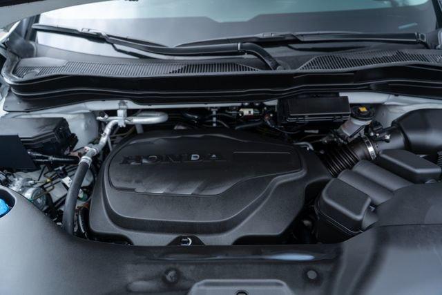 Photo of 2025 Platinum White Pearl Honda Ridgeline