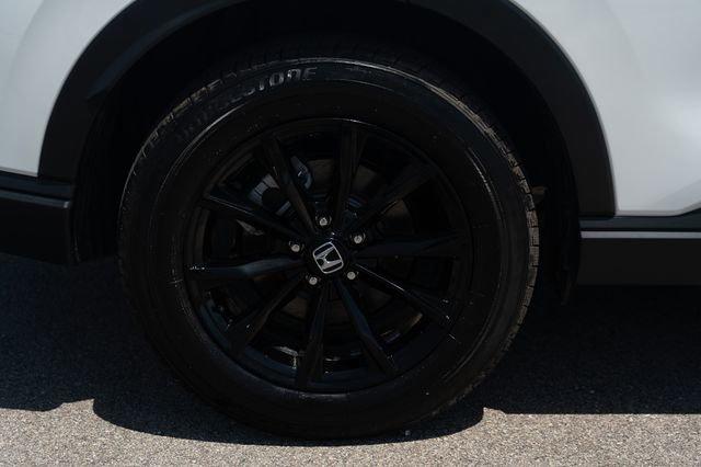 Photo of 2025 Platinum White Pearl Honda CR-V Hybrid