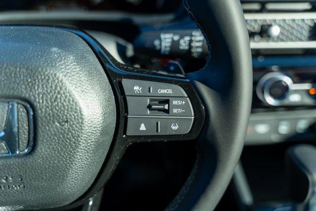 Photo of 2025 Sand Dune Pearl Honda Civic