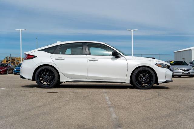 Photo of 2025 PLATINUM WHITE Honda Civic